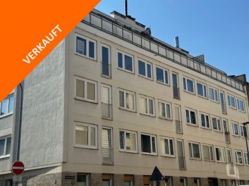 Neugestaltetes City-Apartment im 3. OG mit Aufzug., 50670 Köln, Apartment