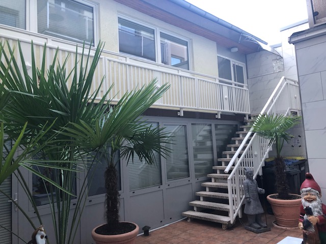 Büro-Praxisfläche im Belgischen Viertel ! - Strassenansicht