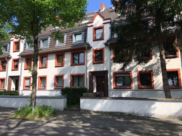 Altbauwohnung mit Sonnenbalkon in Köln-Marienburg - https://www.immomaxx.de/immobilien/wohnung-etagenwohnung-in-koeln-marienburg-mieten-3646/