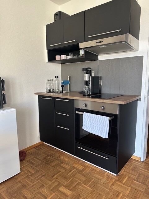 Apartment, Einbauküche und Sonnenterrasse - Photo 2