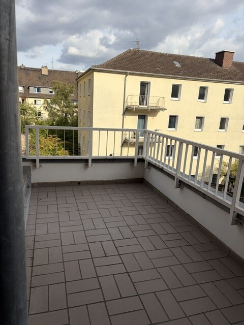 Köln-Lindenthal | Apartment mit Einbauküche und Sonnenbalkon in Uninähe - Photo 2