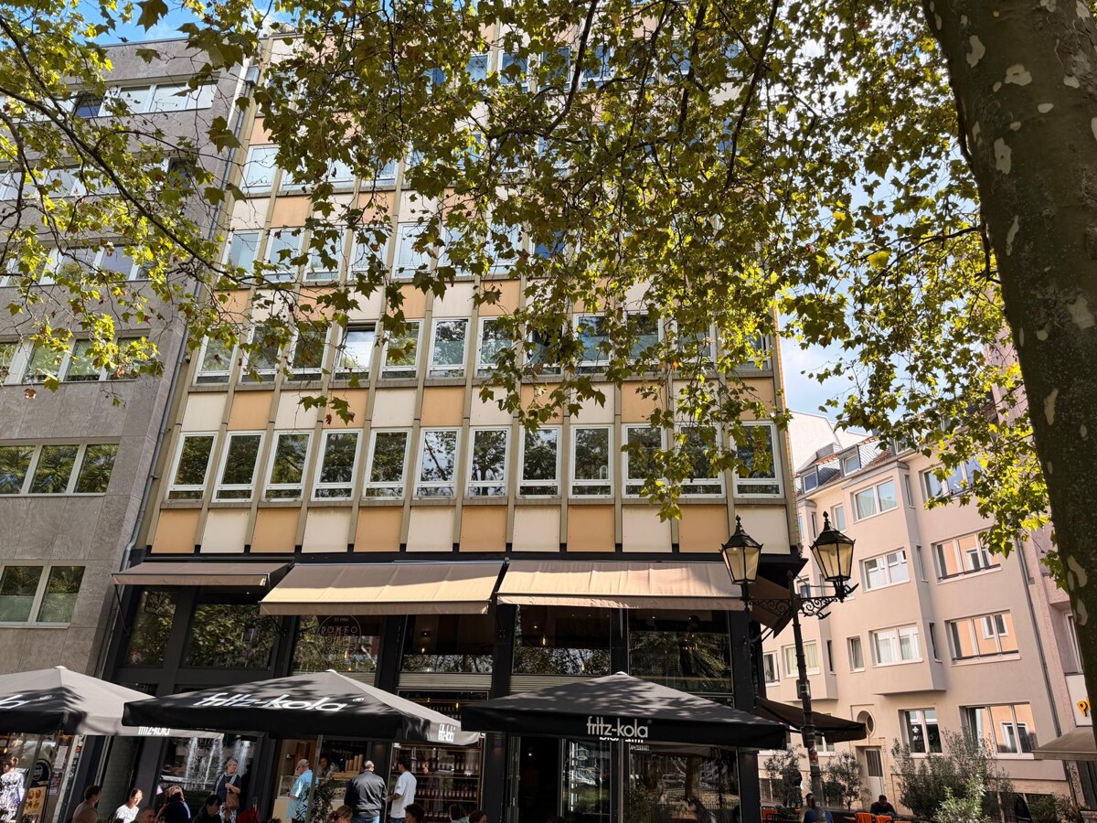 96,7 m² Bürofläche am Kaiser-Wilhelm-Ring – 4 Büroräume | Aufzug | Glasfaser - Photo 2